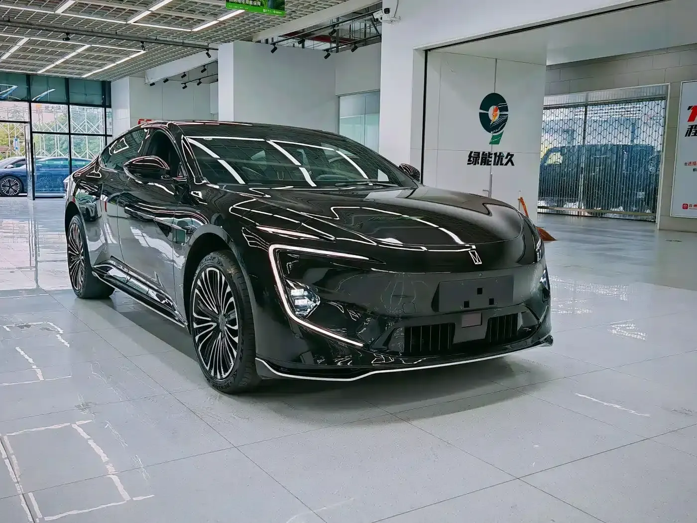 Avita 12 2026 Ultra All-Electric 4WD — миниатюра 3