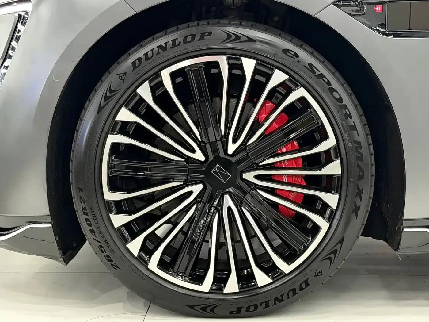 Avita 12 2024 650 Triple Laser All-Wheel Drive GT Edition — миниатюра 20