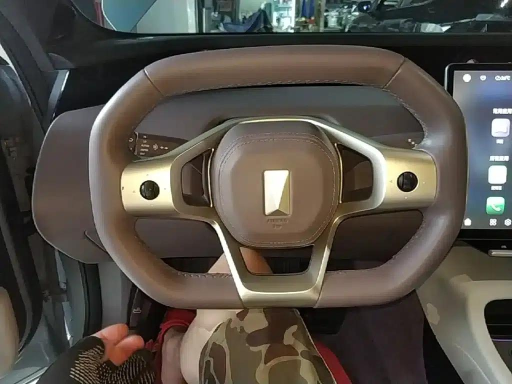 Avita 12 2023 700 Triple Laser Rear-Wheel Drive Luxury Edition — миниатюра 11