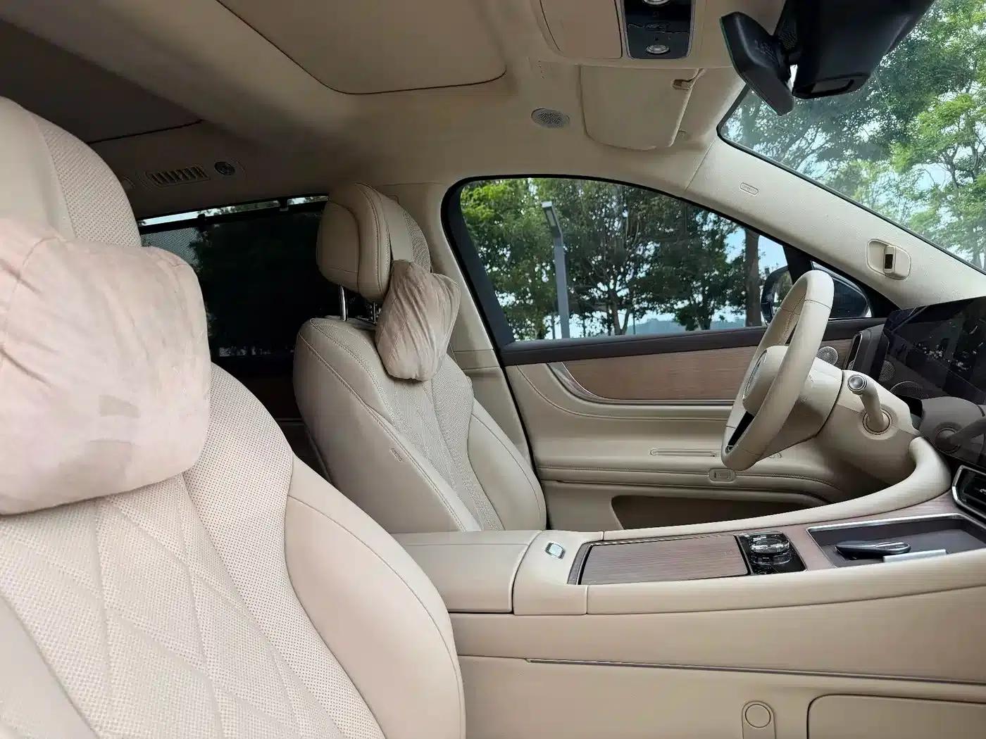 Wenjie M9 2024 Range Extended Max Edition 42kWh 6-Seater — миниатюра 29
