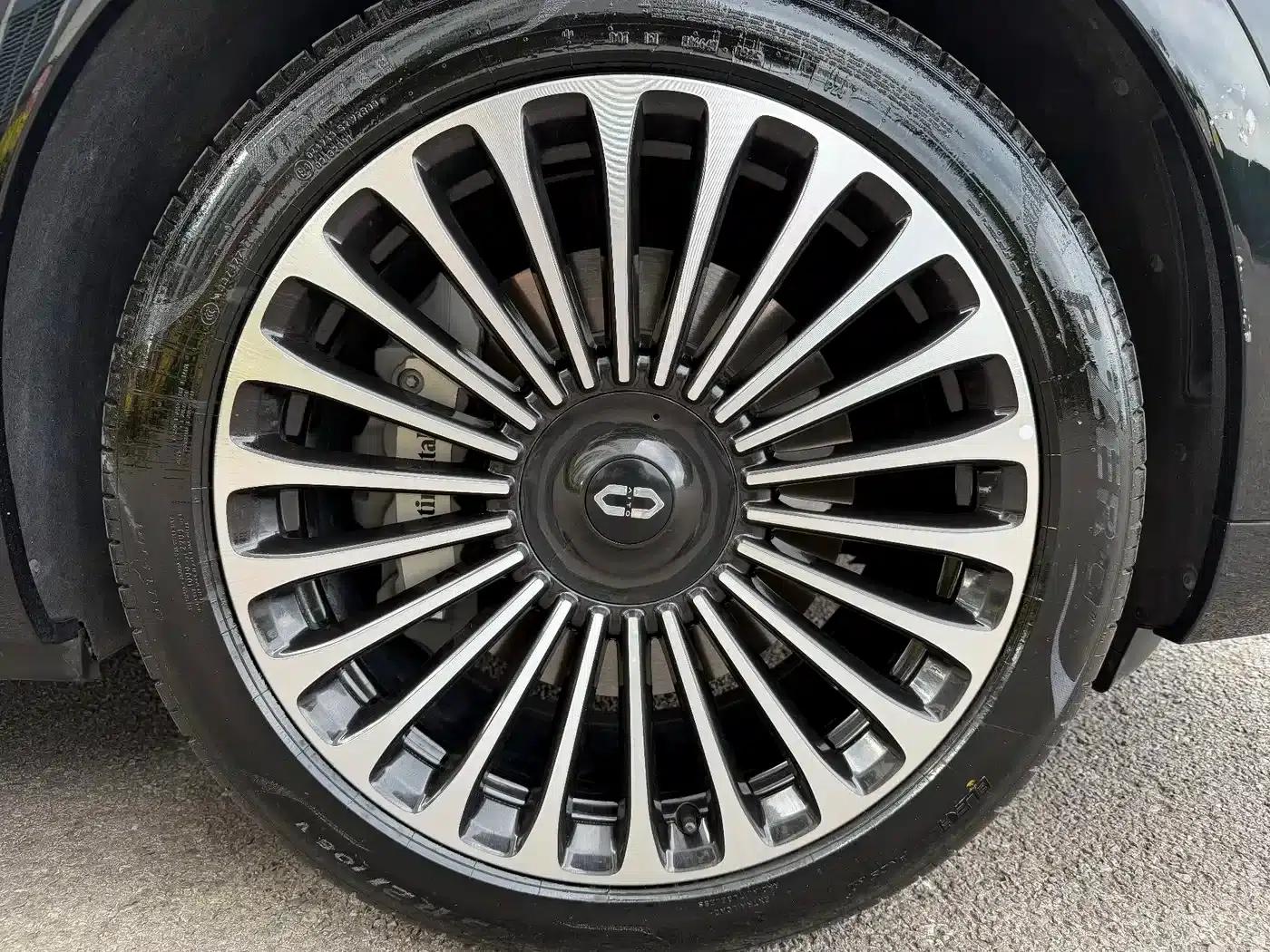 Wenjie M9 2024 Range Extended Max Edition 42kWh 6-Seater — миниатюра 41