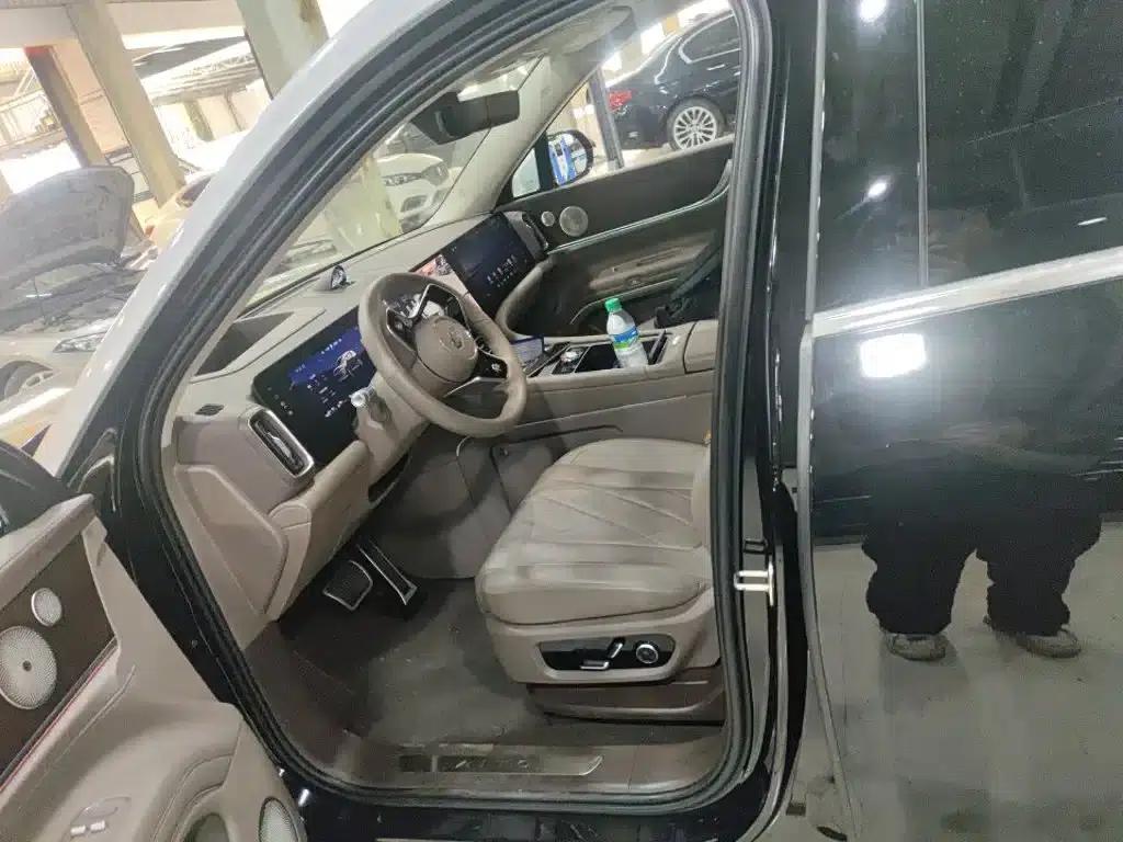 Wenjie M9 2024 Range Extended Ultra Edition 52kWh 5-Seater — миниатюра 4