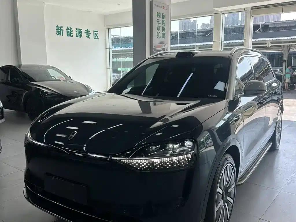 Wenjie M9 2024 Range Extended Ultra Edition 42kWh 6-Seater — миниатюра 1