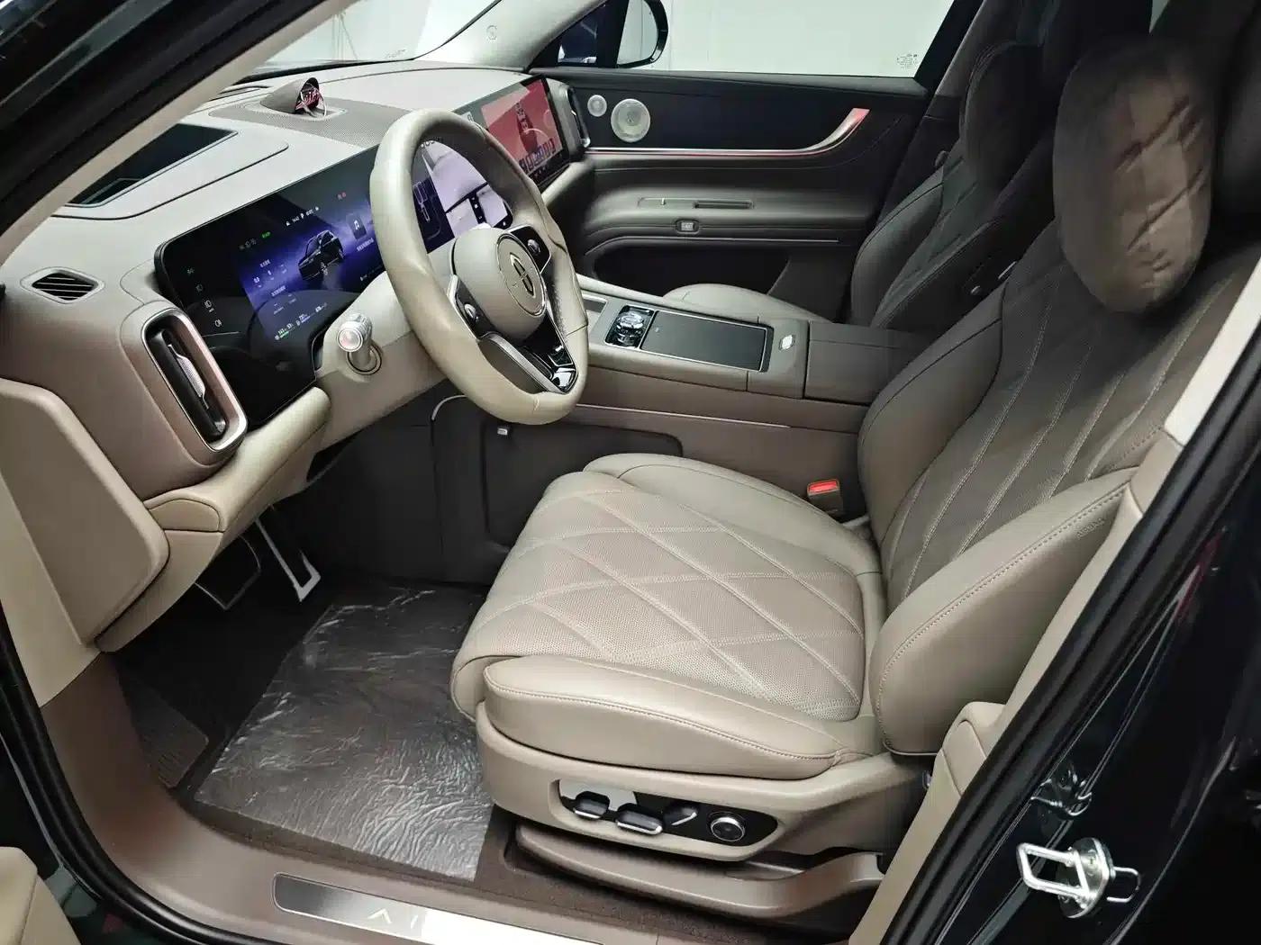 Wenjie M9 2025 Ultra Extended Range Edition (52kWh, 5-seater, 192-line LiDAR) — миниатюра 2
