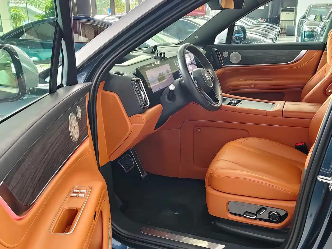 Wenjie M9 2024 Range Extended Ultra Edition 42kWh 6-Seater — миниатюра 5