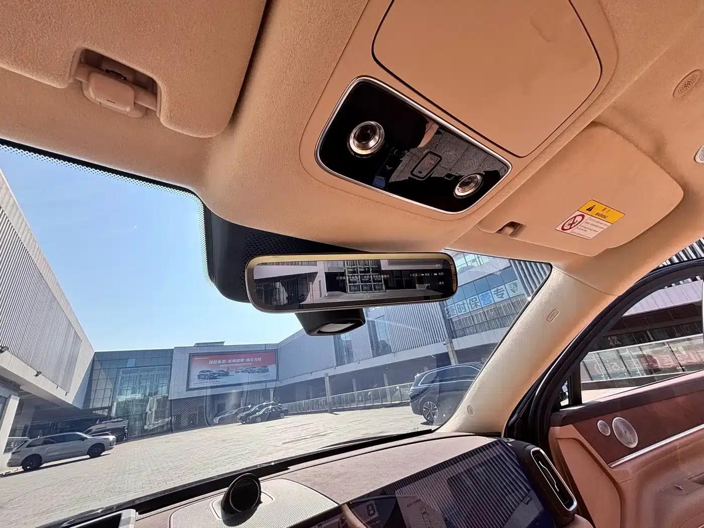 Wenjie M9 2025 Ultra Extended Range Edition 52kWh 6-Seat Version (192-line LiDAR) — миниатюра 26