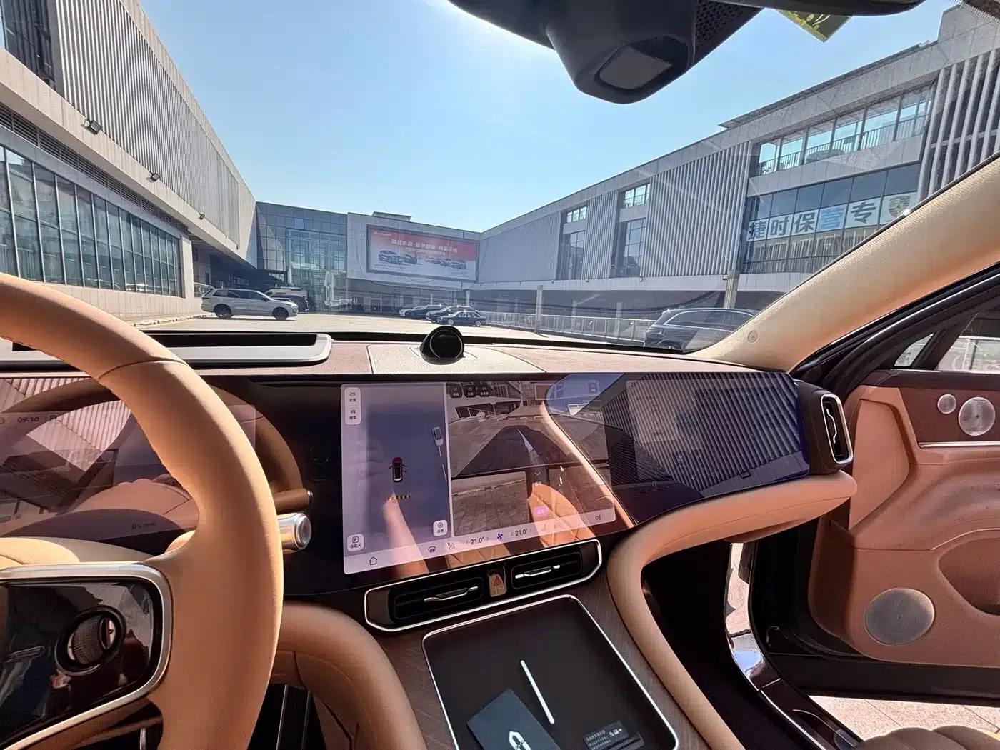 Wenjie M9 2025 Ultra Extended Range Edition 52kWh 6-Seat Version (192-line LiDAR) — миниатюра 27