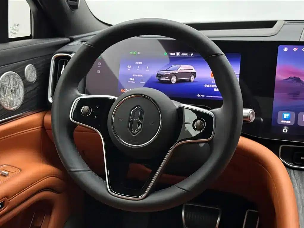 Wenjie M9 2025 Extended Range Max Edition (52kWh, 6-seater, 192-line LiDAR) — миниатюра 12