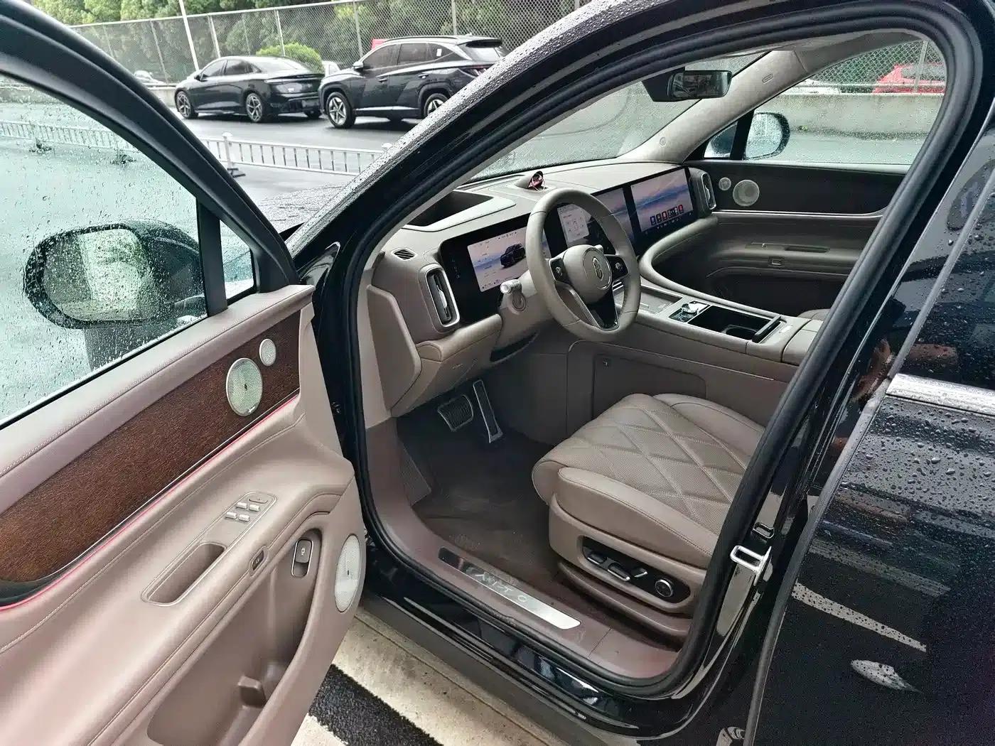 Wenjie M9 2025 Ultra Extended Range Edition 52kWh 6-Seat Version (192-line LiDAR) — миниатюра 2
