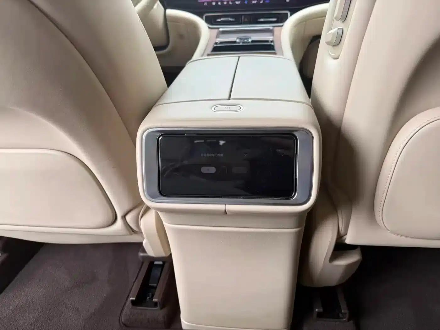 Wenjie M9 2025 Extended Range Ultra Edition 52kWh 5-Seat Version (192-line LiDAR) — миниатюра 13