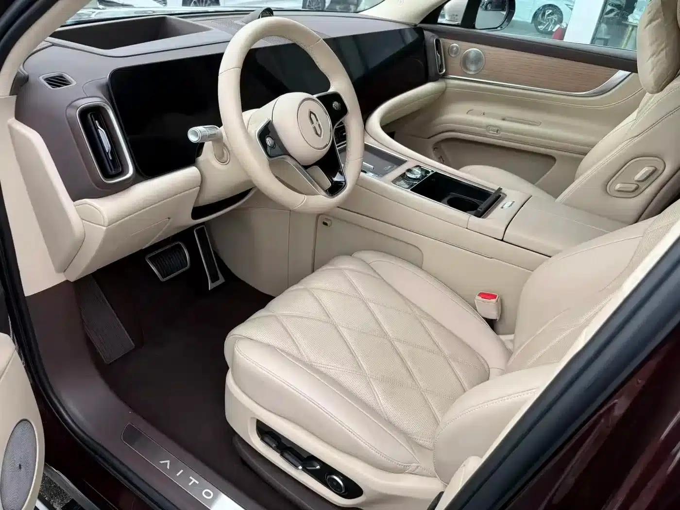 Wenjie M9 2025 Extended Range Ultra Edition 52kWh 5-Seat Version (192-line LiDAR) — миниатюра 7