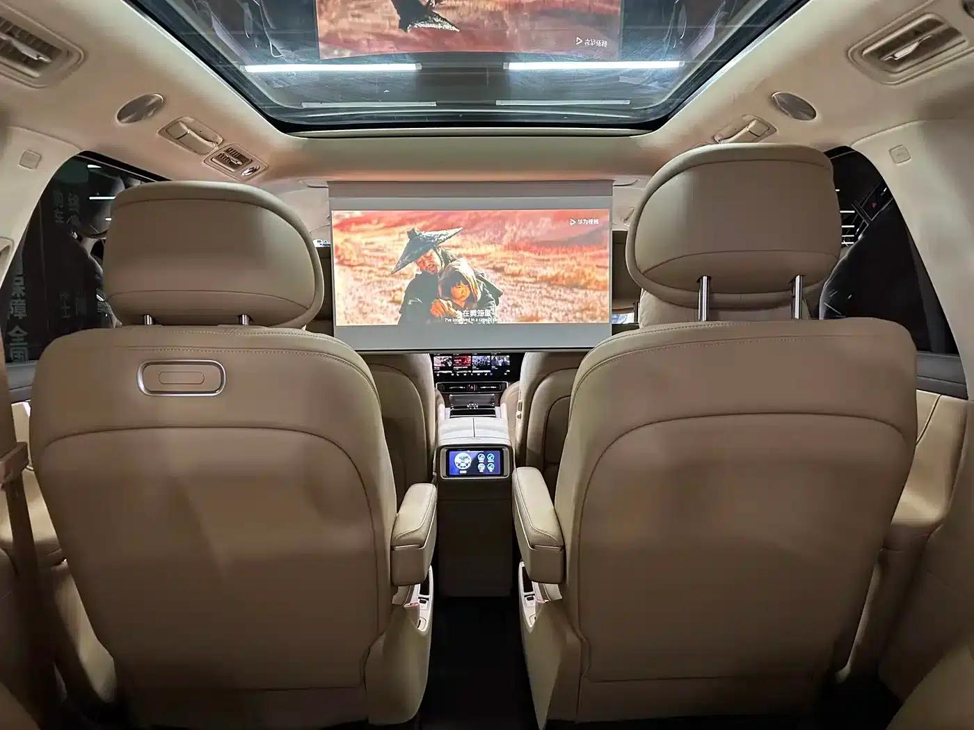 Wenjie M9 2025 Ultra Extended Range Edition 52kWh 6-Seat Version (192-line LiDAR) — миниатюра 18