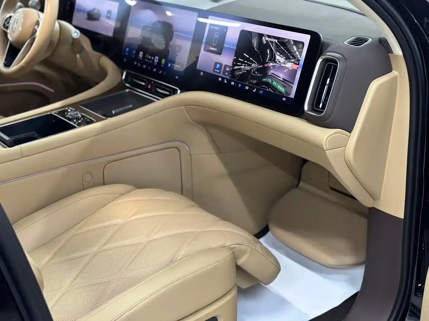 Wenjie M9 2025 Ultra Extended Range Edition 52kWh 6-Seat Version (192-line LiDAR) — миниатюра 27