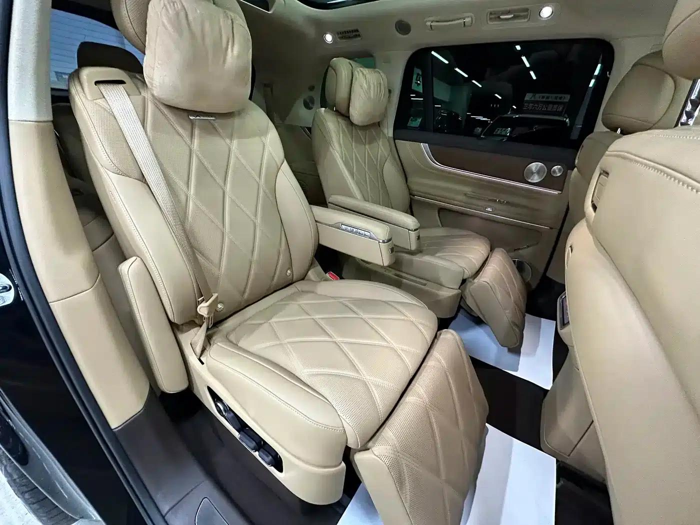 Wenjie M9 2025 Ultra Extended Range Edition 52kWh 6-Seat Version (192-line LiDAR) — миниатюра 31
