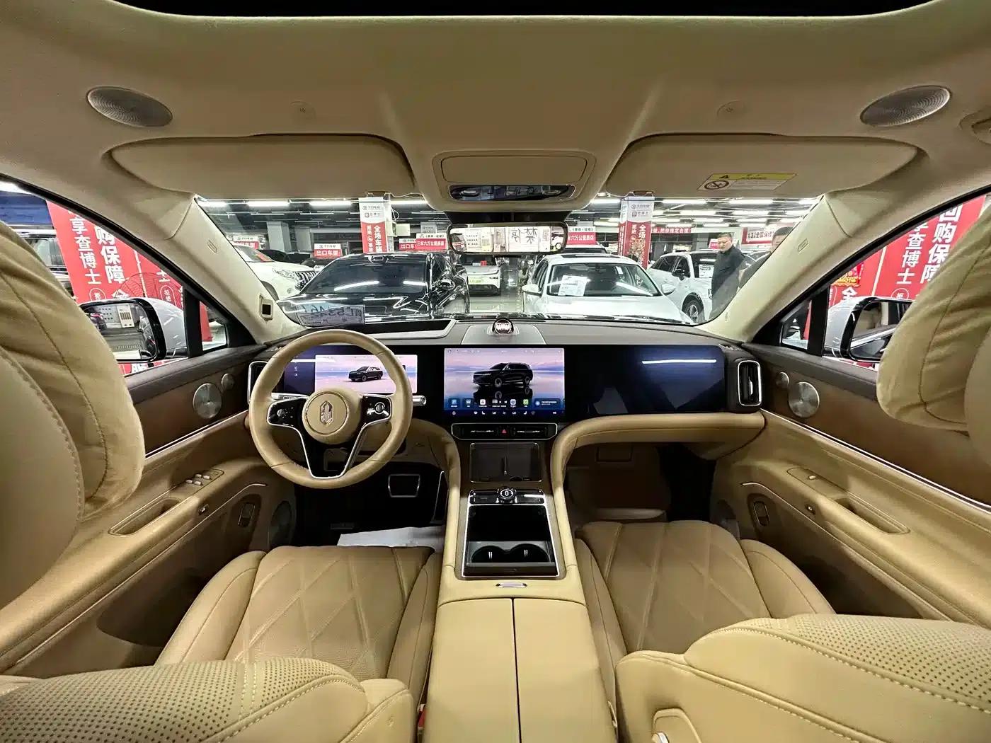 Wenjie M9 2025 Ultra Extended Range Edition 52kWh 6-Seat Version (192-line LiDAR) — миниатюра 38
