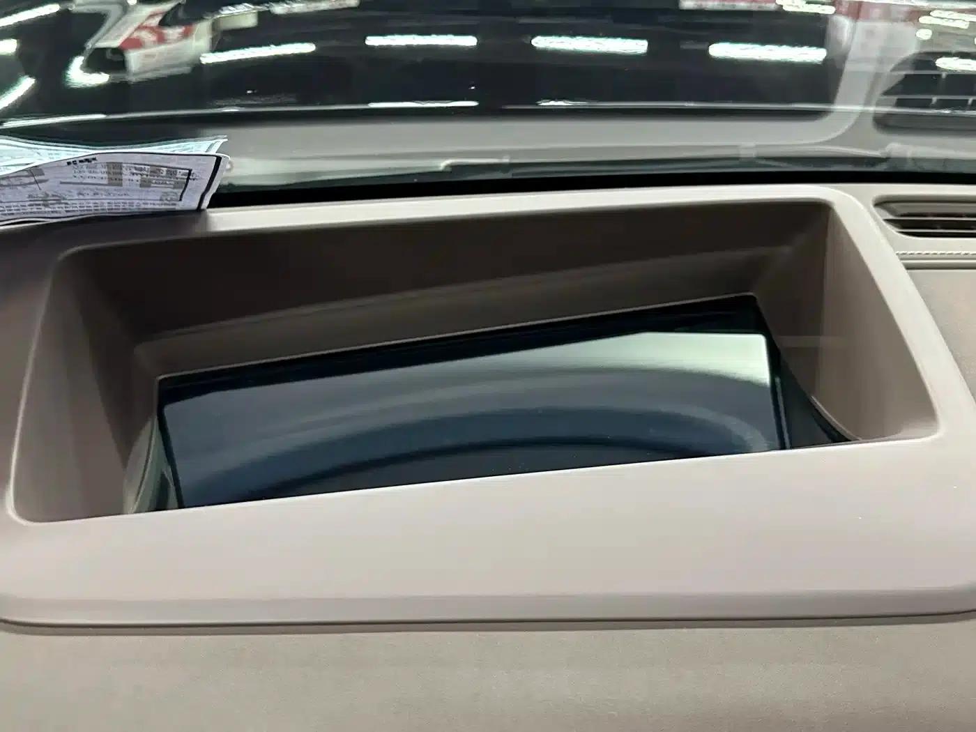 Wenjie M9 2025 Ultra Extended Range Edition 52kWh 6-Seat Version (192-line LiDAR) — миниатюра 53
