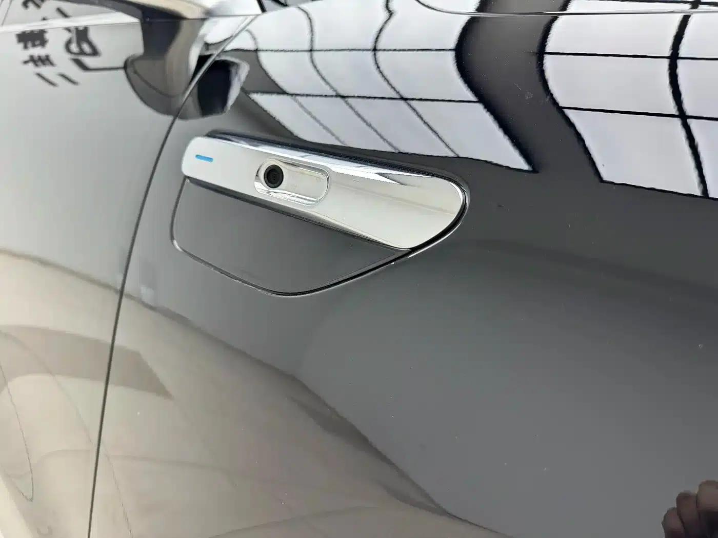 Wenjie M9 2024 Range Extended Max Edition 42kWh 6-Seater — миниатюра 9