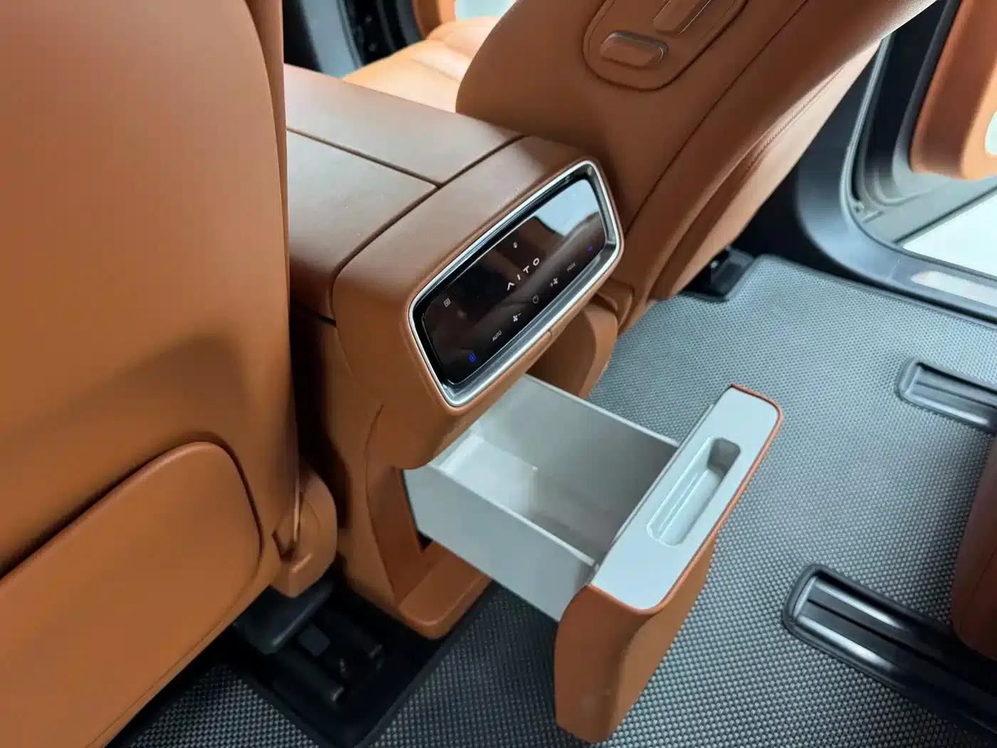Wenjie M9 2024 Range Extended Max Edition 42kWh 6-Seater — миниатюра 10