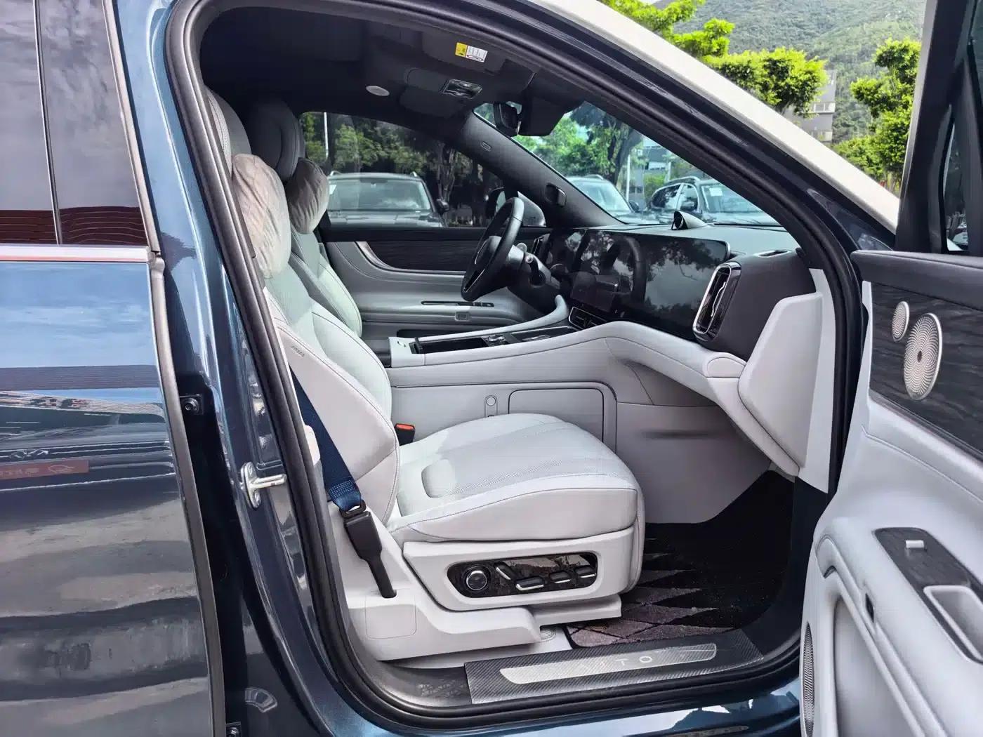 Wenjie M9 2024 Range Extended Ultra Edition 42kWh 6-Seater — миниатюра 5