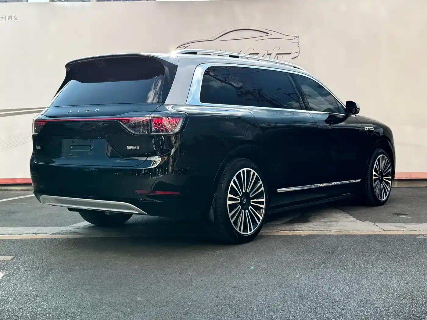 Wenjie M9 2025 Ultra Extended Range Edition (52kWh, 6-seater, 192-line LiDAR) — миниатюра 6