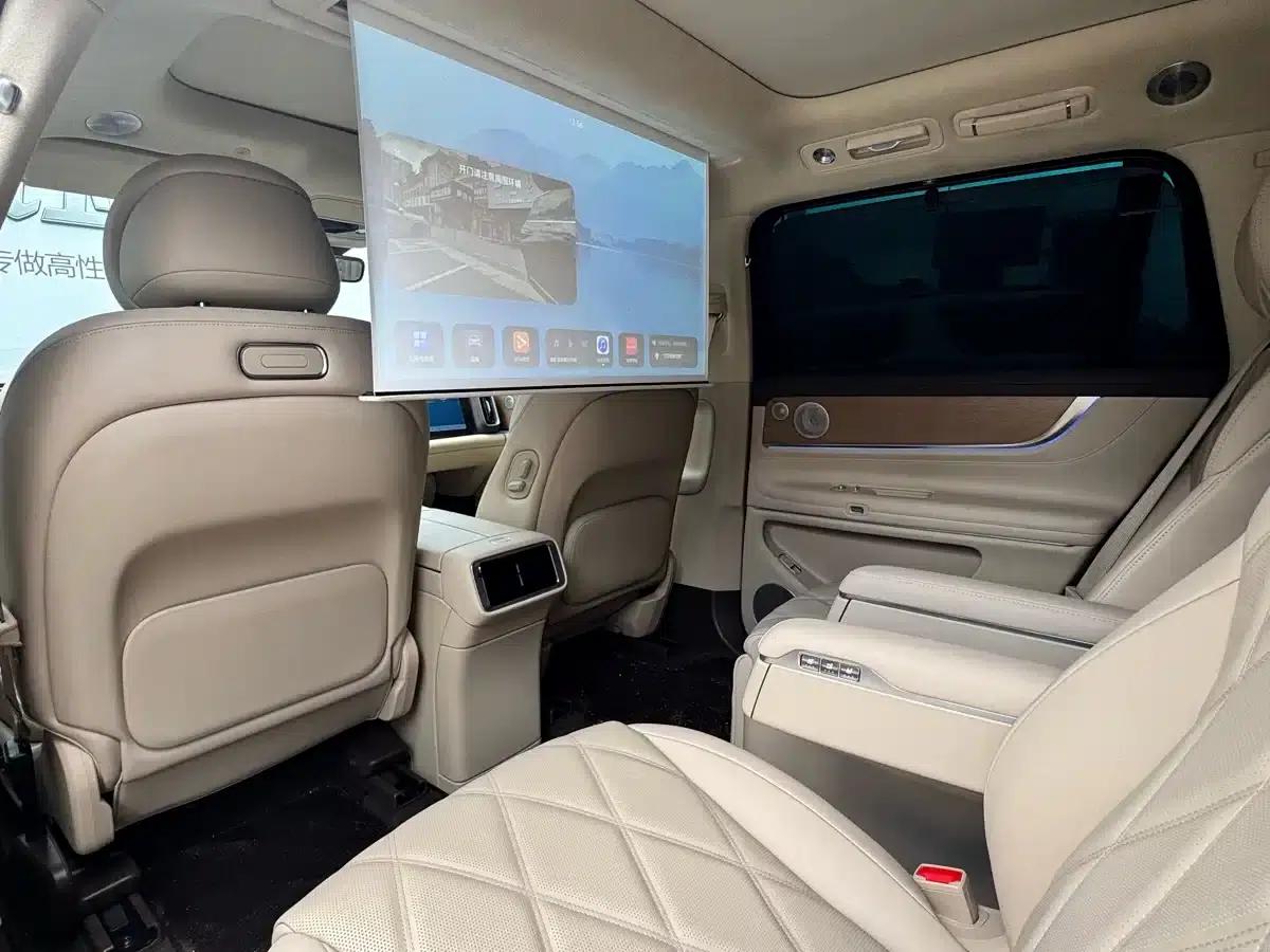 Wenjie M9 2025 Ultra Extended Range Edition (52kWh, 6-seater, 192-line LiDAR) — миниатюра 8