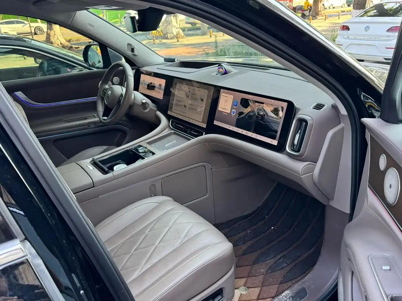 Wenjie M9 2024 Range Extended Ultra Edition 52kWh 5-Seater — миниатюра 7