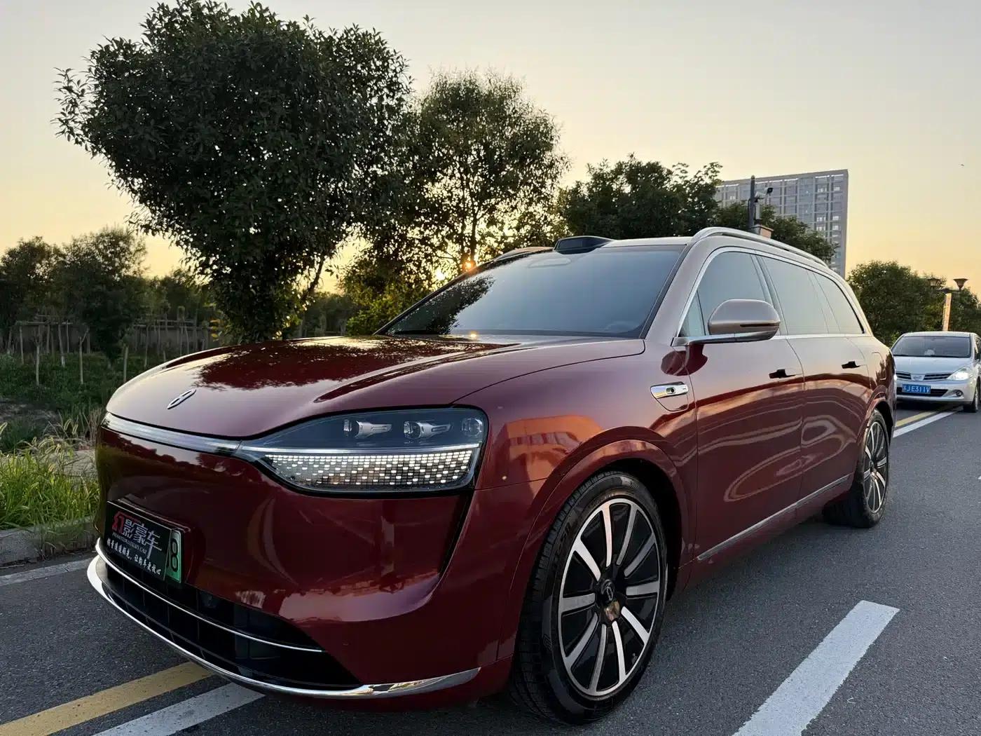 Wenjie M9 2024 Range Extended Max Edition 42kWh 5-Seater — миниатюра 1