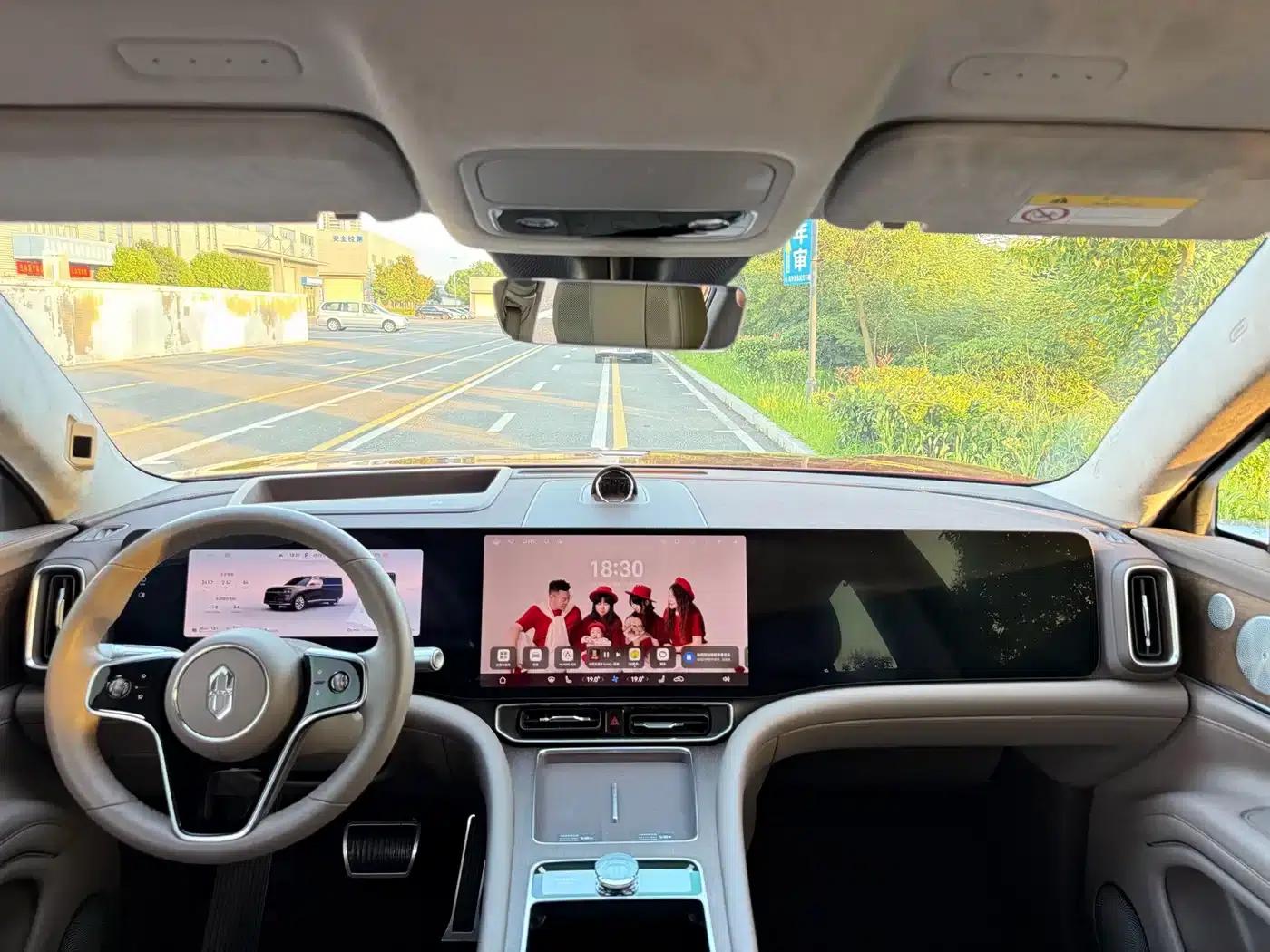 Wenjie M9 2024 Range Extended Max Edition 42kWh 5-Seater — миниатюра 7