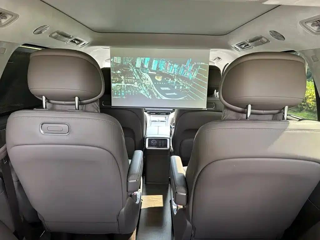 Wenjie M9 2025 Ultra Extended Range Edition (52kWh, 6-seater, 192-line LiDAR) — миниатюра 13