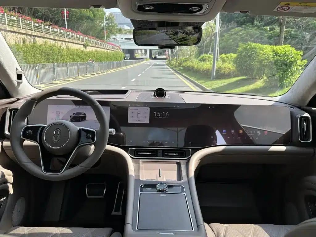 Wenjie M9 2025 Ultra Extended Range Edition (52kWh, 6-seater, 192-line LiDAR) — миниатюра 8