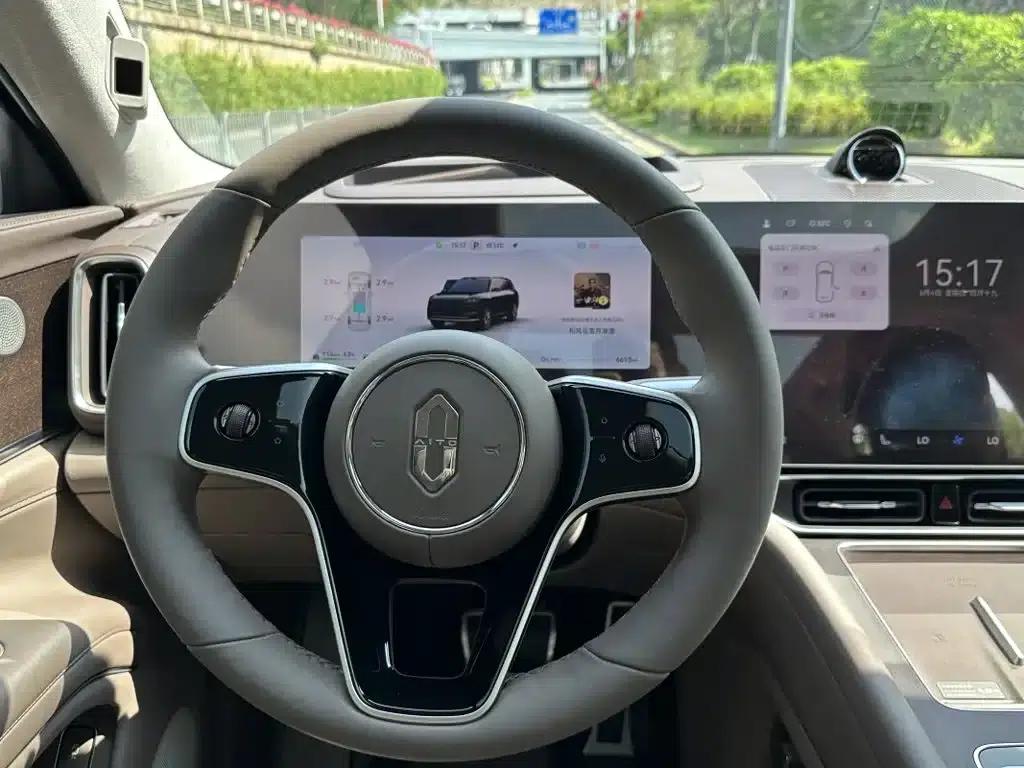 Wenjie M9 2025 Ultra Extended Range Edition (52kWh, 6-seater, 192-line LiDAR) — миниатюра 9