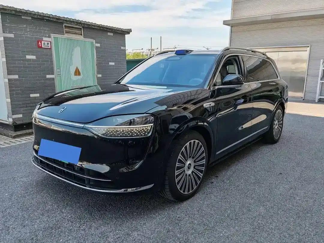 Wenjie M9 2025 Extended Range Ultra Edition 52kWh 5-Seat Version (192-line LiDAR) — миниатюра 1