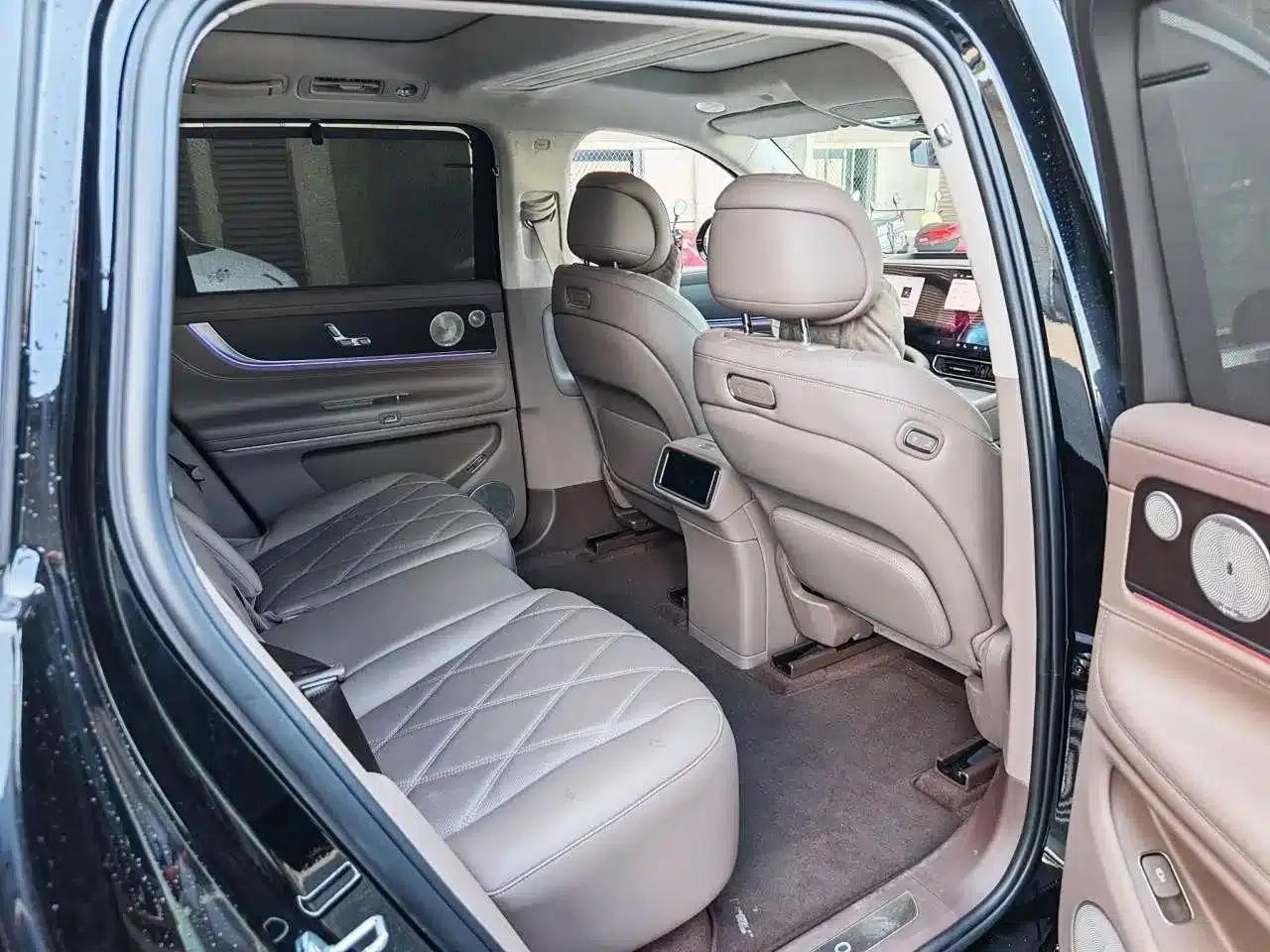 Wenjie M9 2025 Extended Range Ultra Edition 52kWh 5-Seat Version (192-line LiDAR) — миниатюра 9