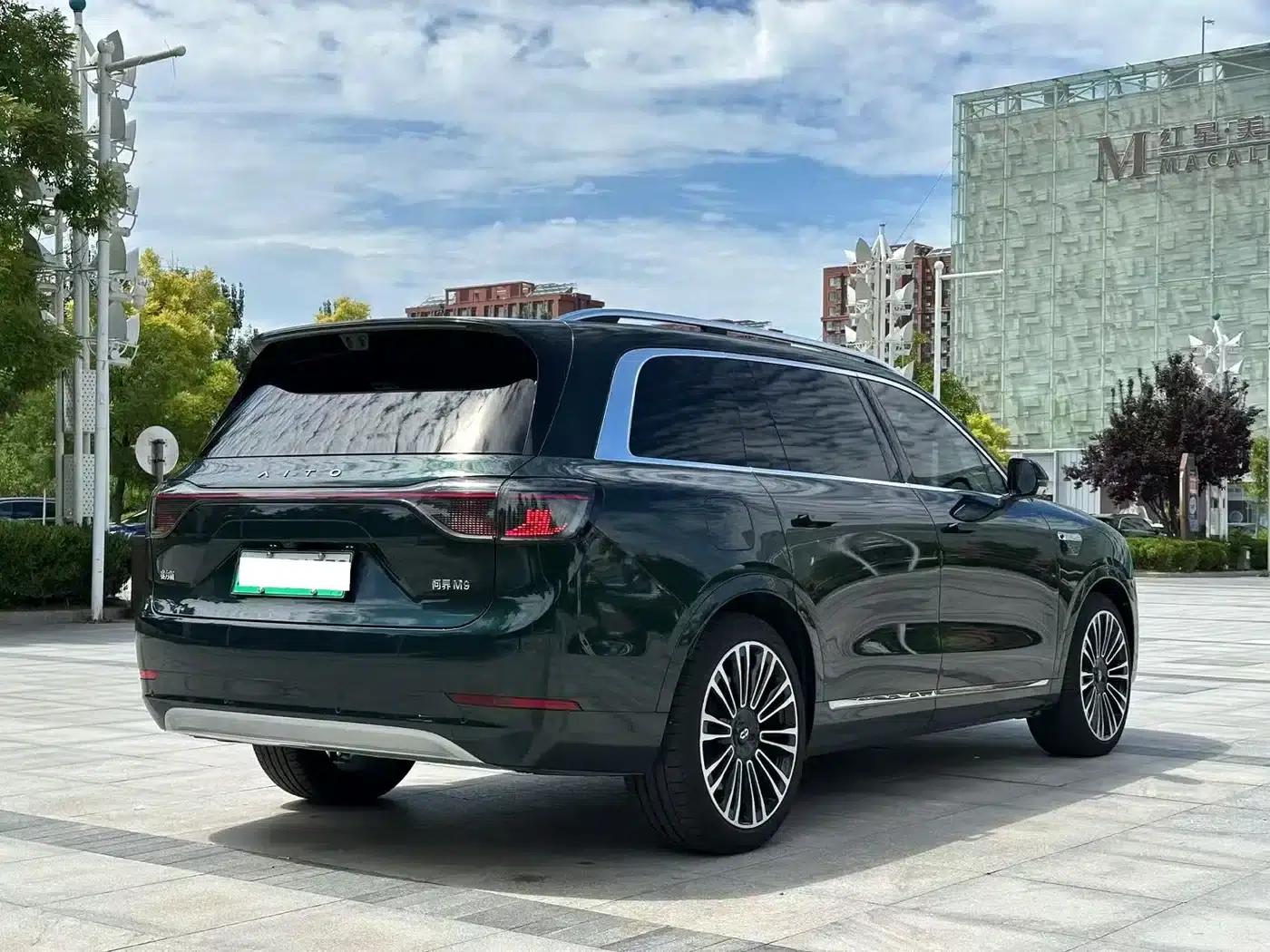 Wenjie M9 2025 Ultra Extended Range Edition (52kWh, 6-seater, 192-line LiDAR) — миниатюра 6