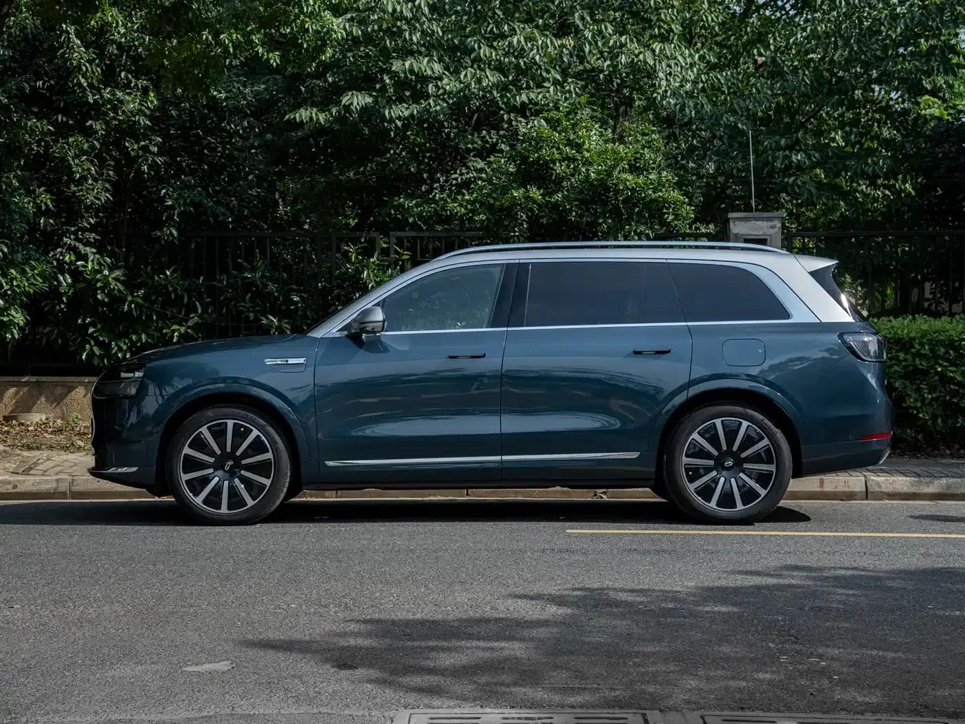 Wenjie M9 2024 Range Extended Max Edition 42kWh 6-Seater — миниатюра 3