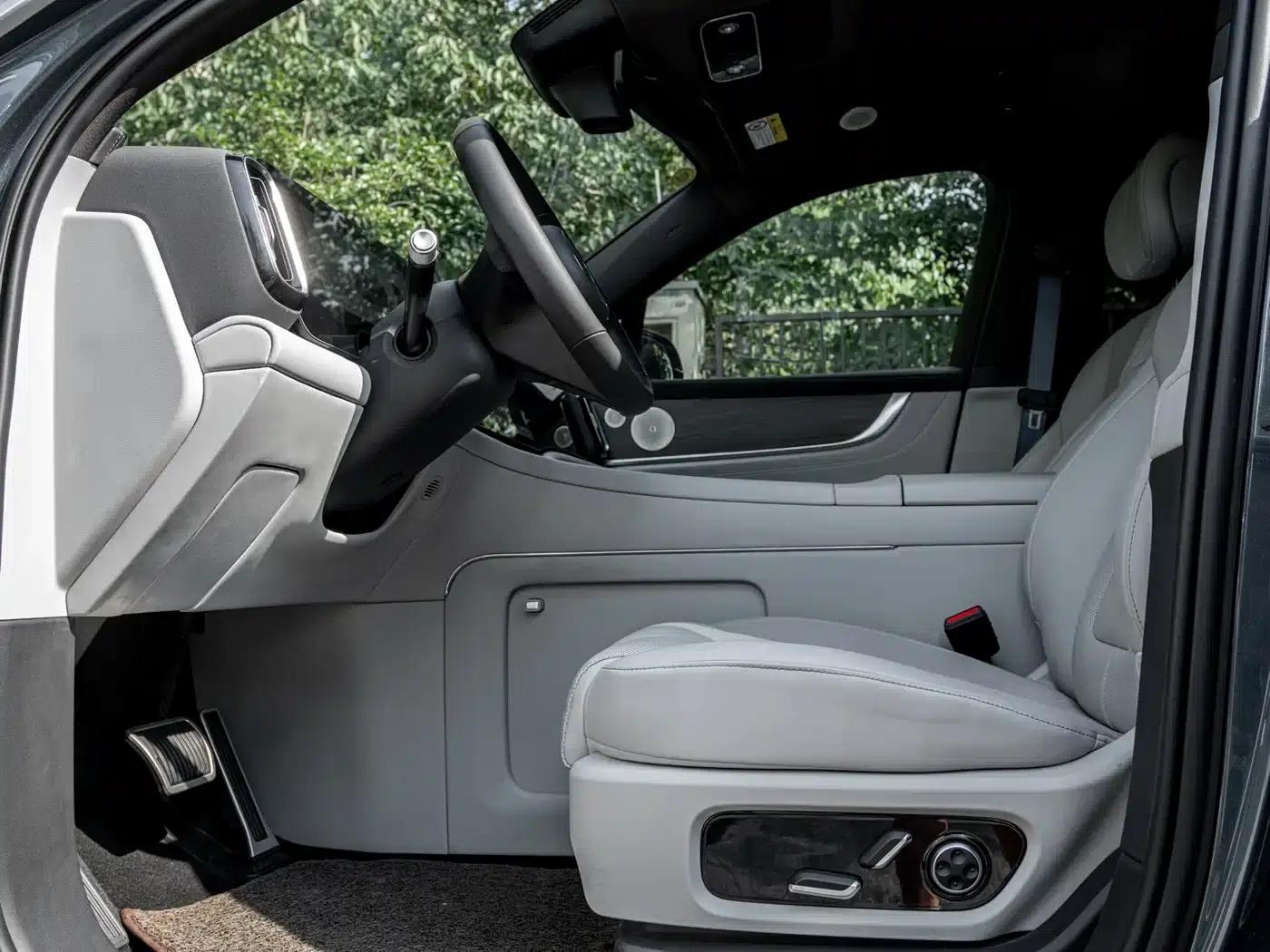 Wenjie M9 2024 Range Extended Max Edition 42kWh 6-Seater — миниатюра 8