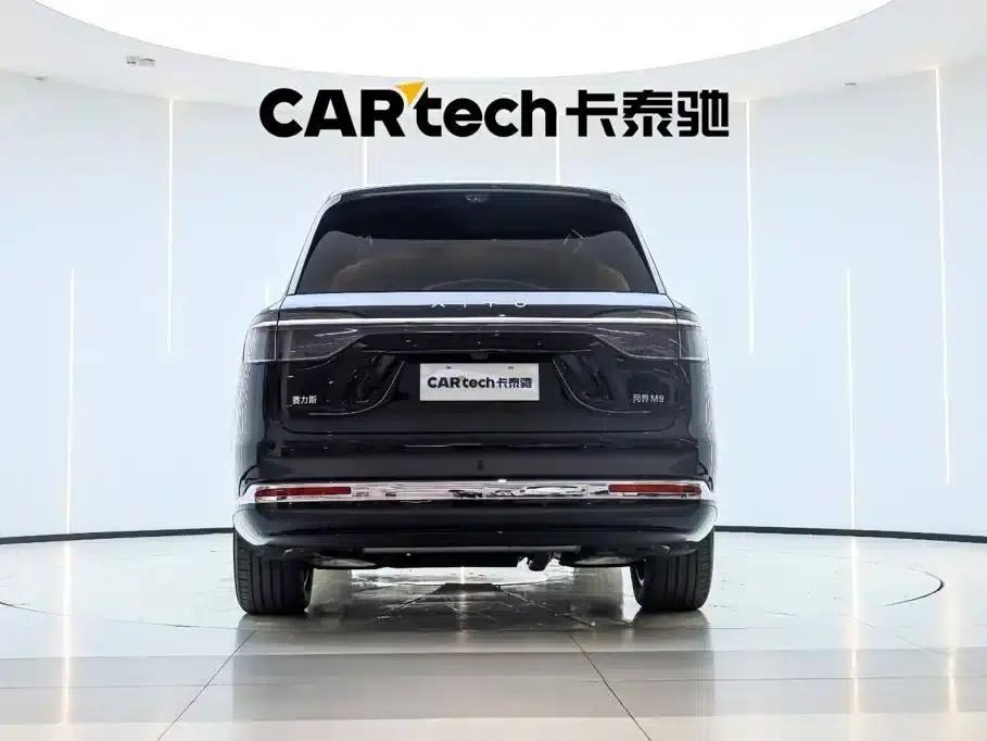 Wenjie M9 2026 Model Extended Range Max+ 6-Seater — миниатюра 2