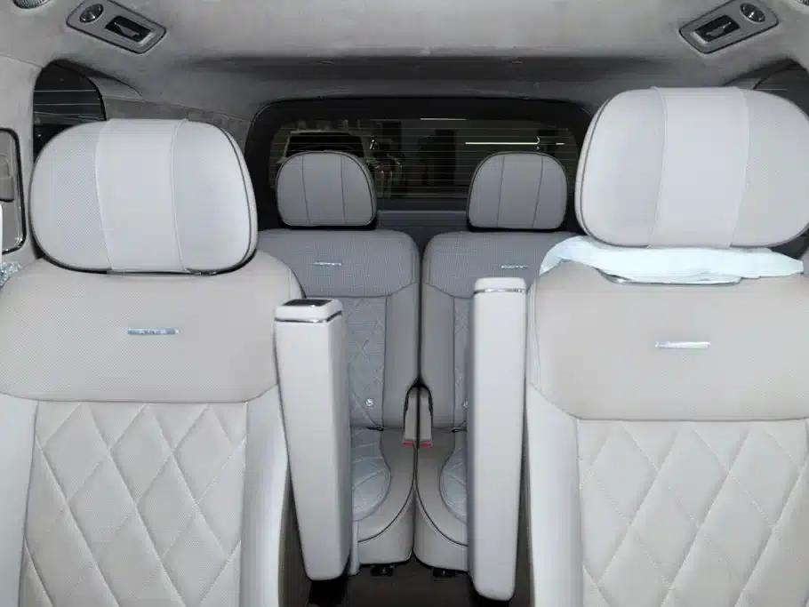 Wenjie M9 2026 Model Extended Range Max+ 6-Seater — миниатюра 24