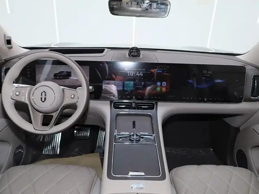 Wenjie M9 2026 Model Extended Range Max+ 6-Seater — миниатюра 25