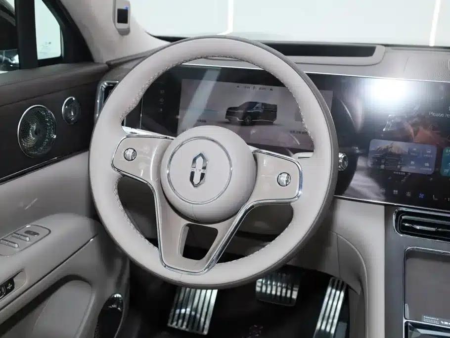Wenjie M9 2026 Model Extended Range Max+ 6-Seater — миниатюра 28