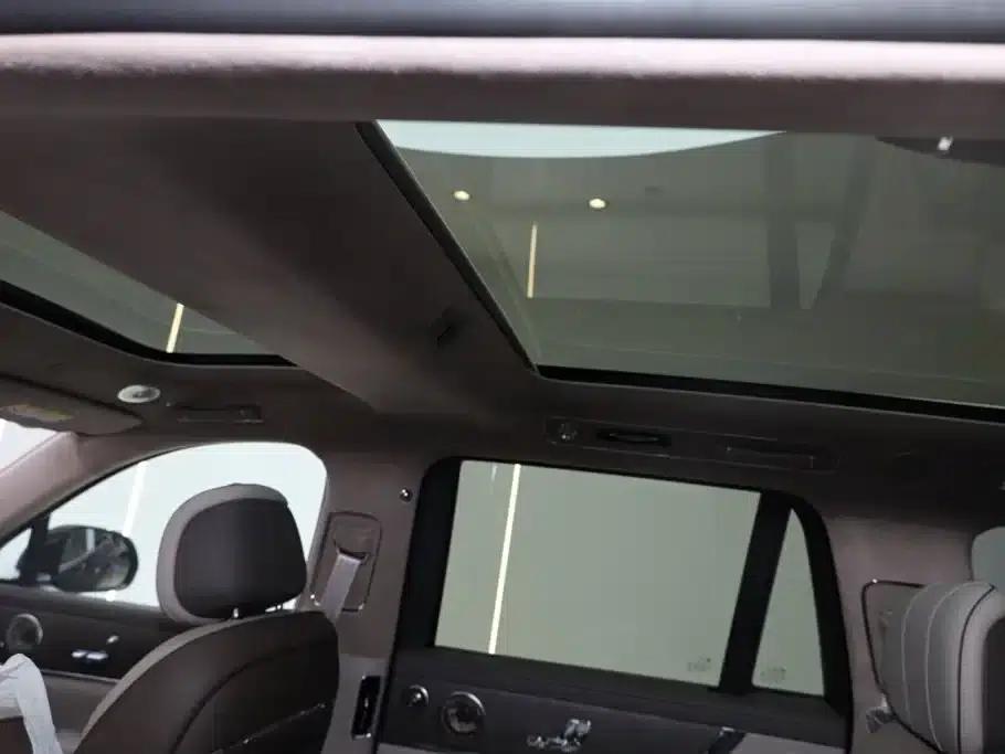 Wenjie M9 2026 Model Extended Range Max+ 6-Seater — миниатюра 33