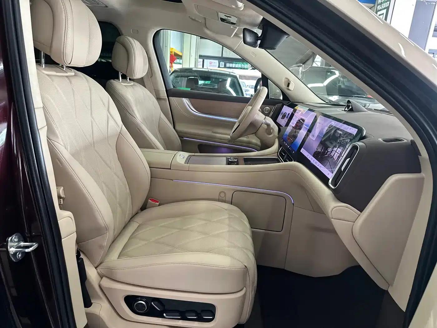 Wenjie M9 2025 Ultra Extended Range Edition (52kWh, 6-seater, 192-line LiDAR) — миниатюра 14