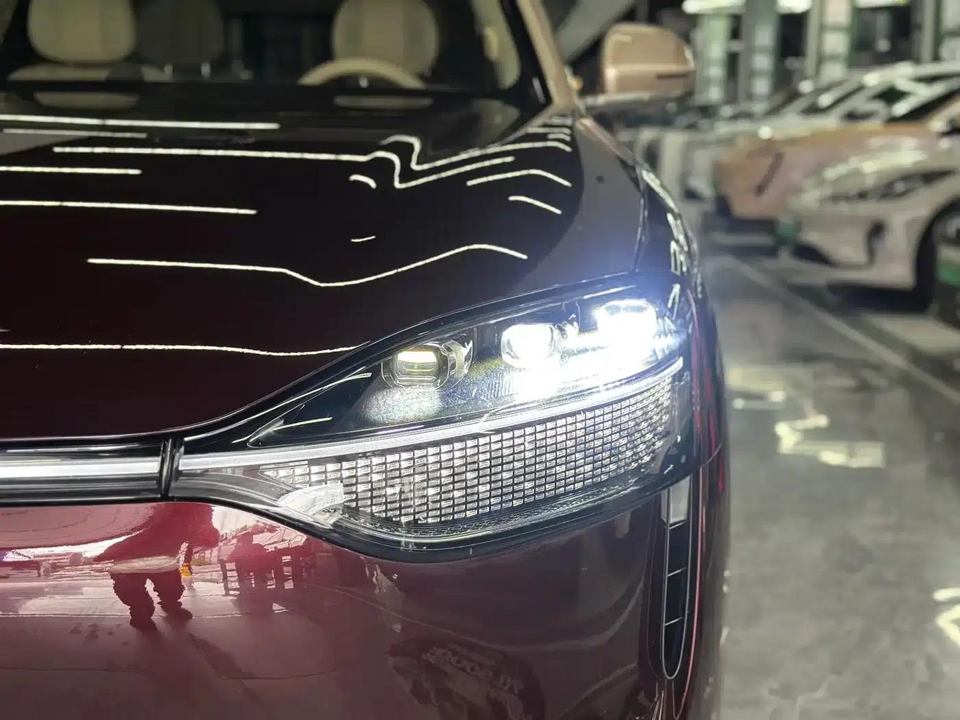 Wenjie M9 2025 Ultra Extended Range Edition (52kWh, 6-seater, 192-line LiDAR) — миниатюра 5