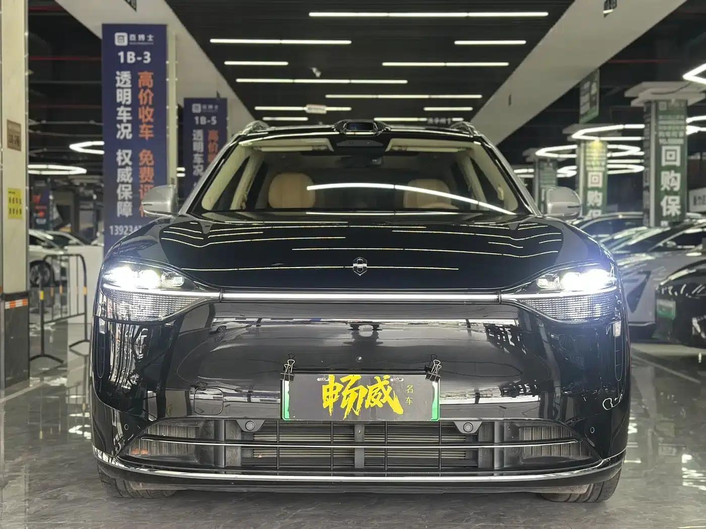 Wenjie M9 2025 Ultra Extended Range Edition (52kWh, 6-seater, 192-line LiDAR) — миниатюра 2