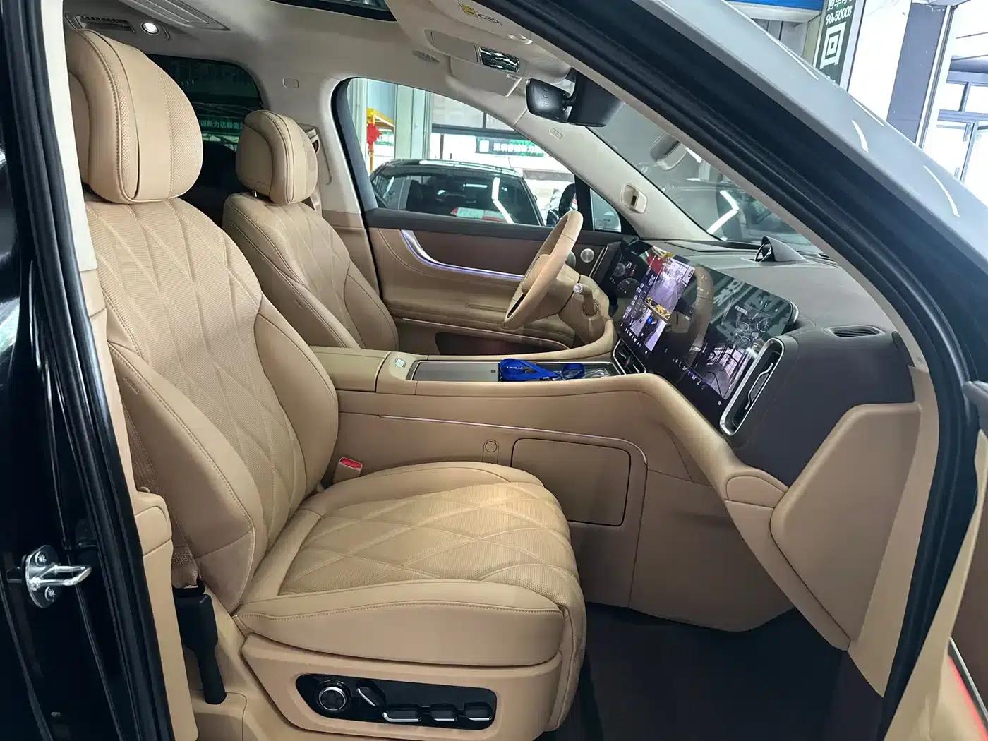 Wenjie M9 2025 Ultra Extended Range Edition (52kWh, 6-seater, 192-line LiDAR) — миниатюра 13