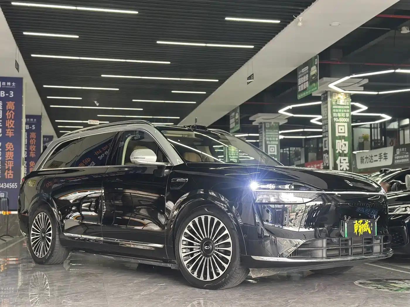 Wenjie M9 2025 Ultra Extended Range Edition (52kWh, 6-seater, 192-line LiDAR) — миниатюра 3