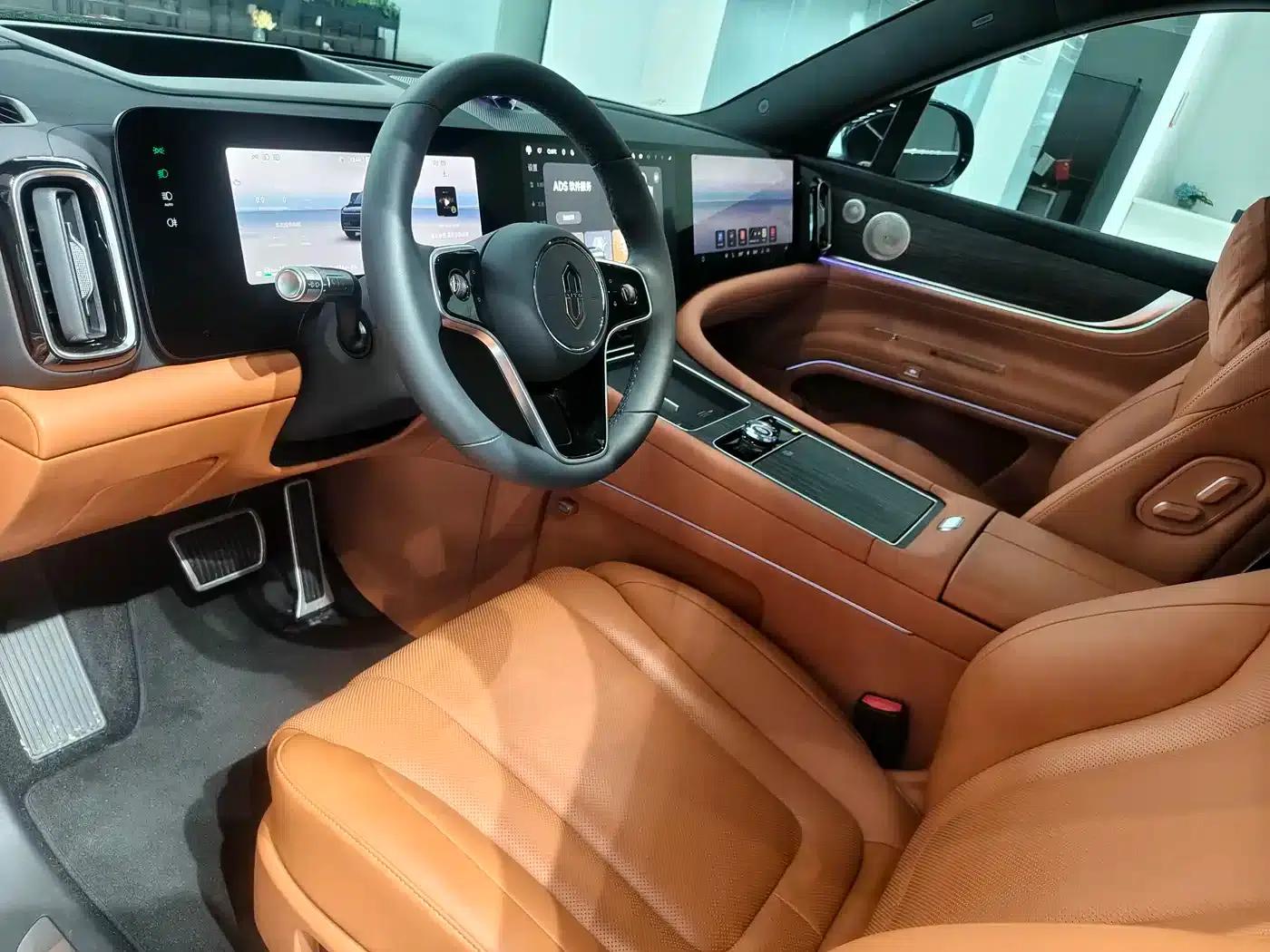Wenjie M9 2025 Extended Range Ultra Edition 52kWh 5-Seat Version (192-line LiDAR) — миниатюра 11