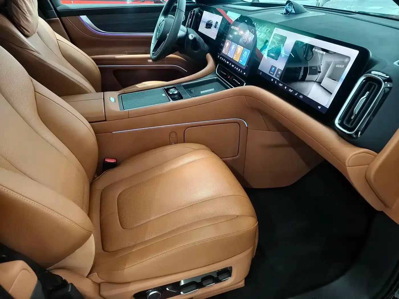 Wenjie M9 2025 Extended Range Ultra Edition 52kWh 5-Seat Version (192-line LiDAR) — миниатюра 15