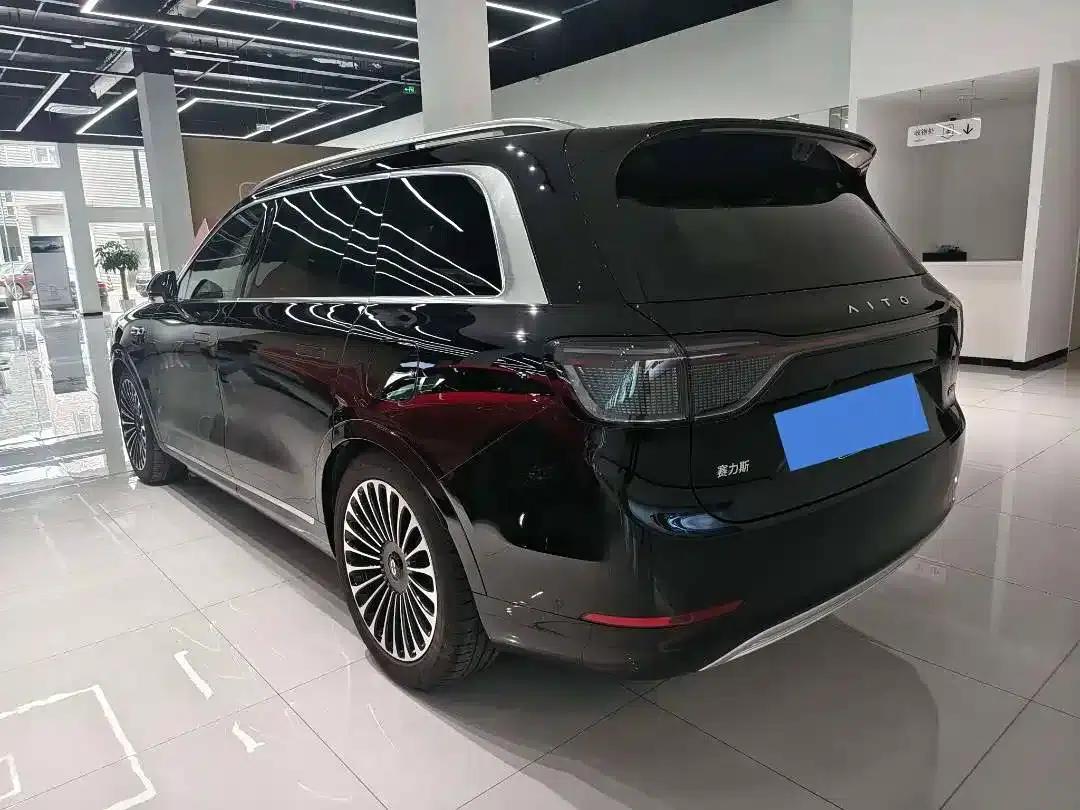 Wenjie M9 2025 Extended Range Ultra Edition 52kWh 5-Seat Version (192-line LiDAR) — миниатюра 6