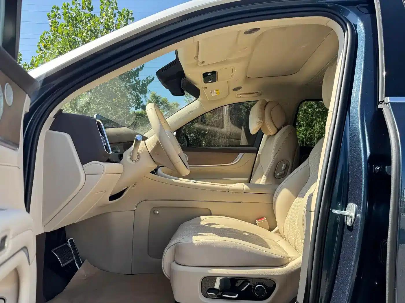 Wenjie M9 2025 Ultra Extended Range Edition (52kWh, 6-seater, 192-line LiDAR) — миниатюра 3